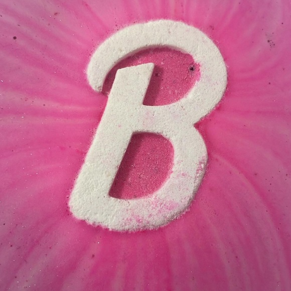 Meet your Posher, Katie - Picture 1 of 1